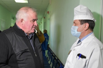 Сергей Ситников проверил готовность медучреждений к приему пациентов с коронавирусом