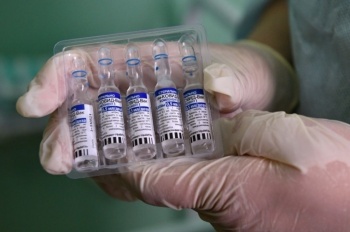 В Костромскую область доставлены еще три партии вакцины от коронавирусной инфекции