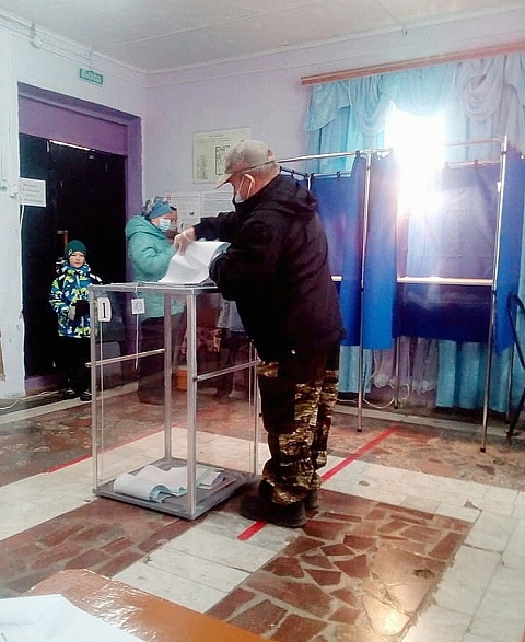 К 15 часам пятницы, первого дня голосования, в Галиче на избирательных участках уже побывало более тысячи избирателей