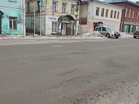 Зима поломала дороги