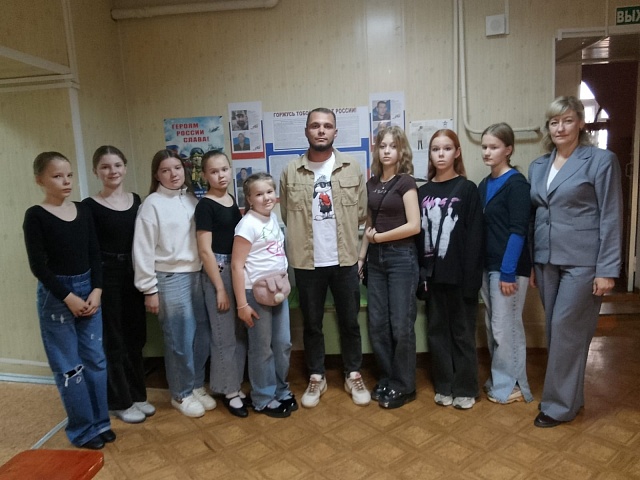 Рассказал боец о службе 
