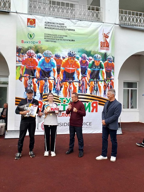 Галичане заняли первое место в велогонке «Тур Виктория»