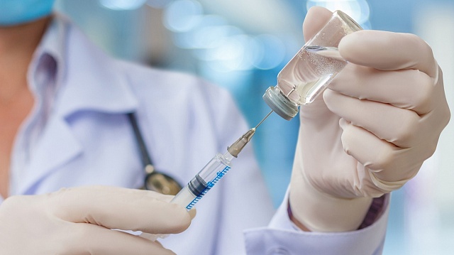 Оперативный штаб: в Костромской области прививку от коронавирусной инфекции сделали более 61% взрослого населения