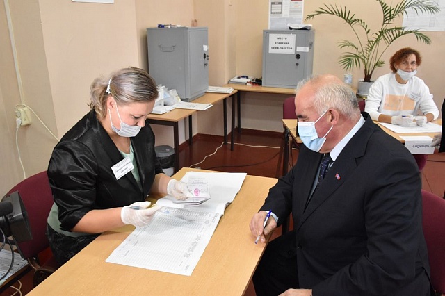 Сергей Ситников: от каждого гражданина зависит будущее нашей страны