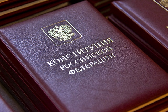 Путин одобрил идею закрепить в Конституции доступность медпомощи
