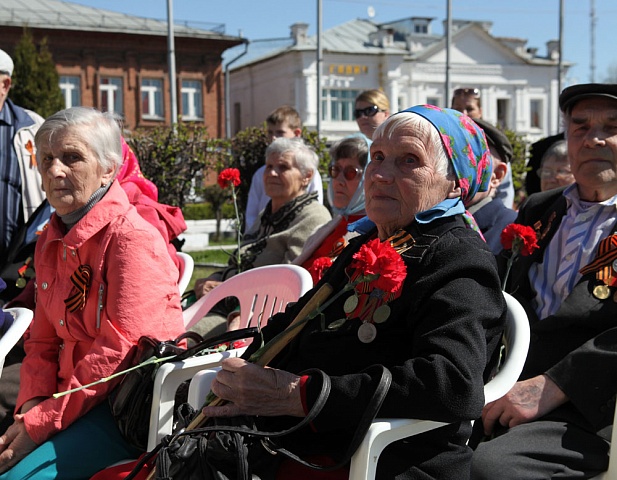 В Костромской области ветераны Великой Отечественной войны в майские дни будут пользоваться общественным транспортом бесплатно