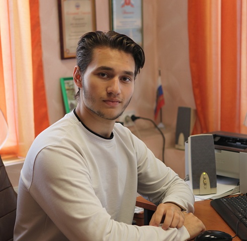 Поиски себя на поприще  журналистики