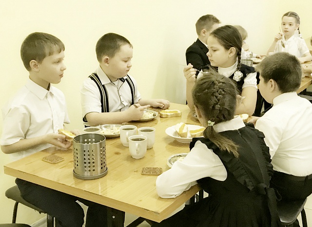 Горячие обеды для детей бесплатно