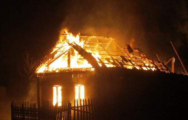 Пожар в деревне Феднево
