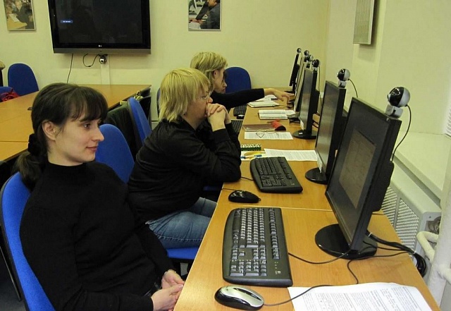В Костромской области переобучение и повышение квалификации смогут пройти более девятисот женщин