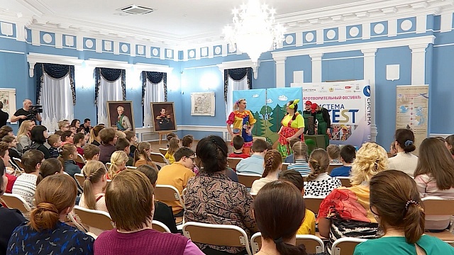 Более 8000 человек приняли участие в культурно-просветительском фестивале в Костромской области